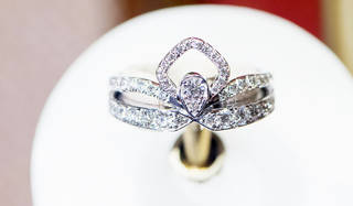 ほどけることのない愛の絆「SALON de CHAUMET」｜CHAUMET