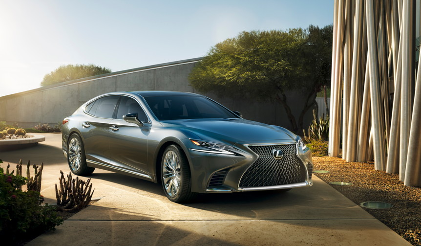 デトロイトモーターショーで新型LSを世界初披露｜LEXUS