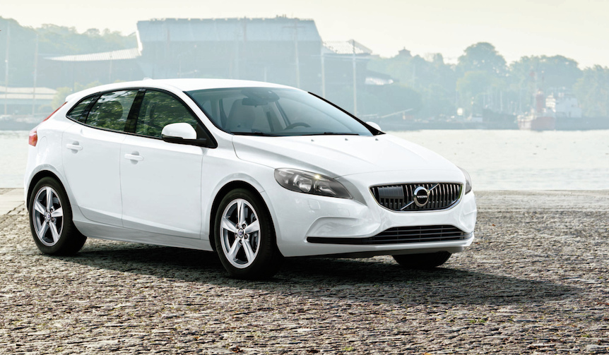 V40に300万円を切るエントリーグレードを追加｜Volvo