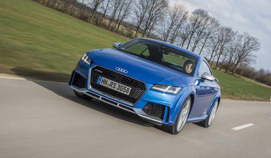 3代目TTのハイパフォーマンスモデル「TTRS」に試乗｜Audi