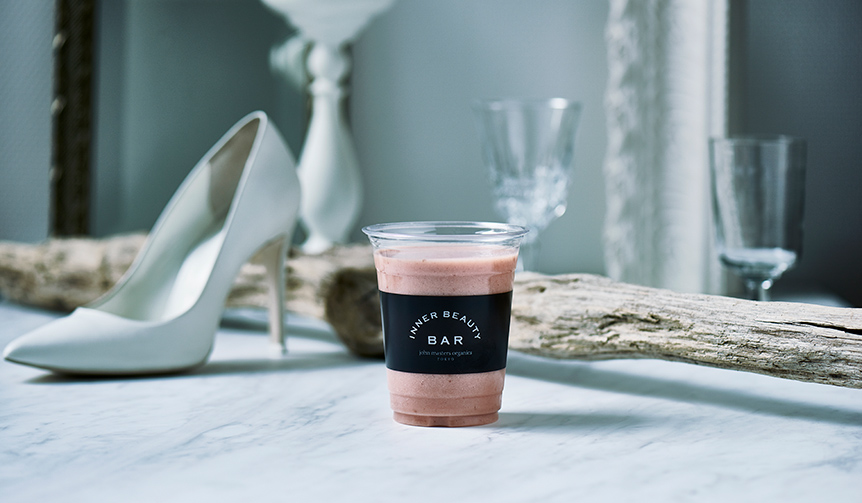 菊地凛子主演の短編映画に登場するドリンクをイメージしたスムージー|john masters organics TOKYO