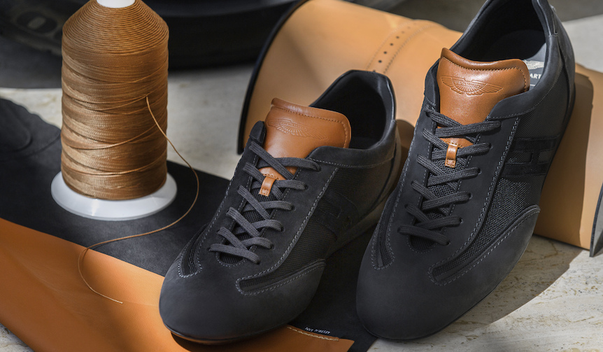 アストン&ホーガンのコラボレーションによるレザースニーカー|Aston Martin