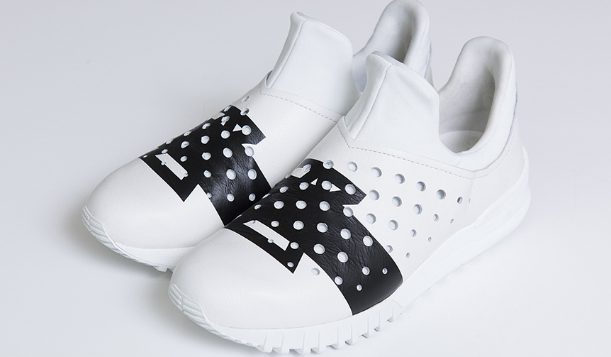 「オニツカタイガー」と「アンリアレイジ」のコラボレーションスニーカー｜Onitsuka Tiger