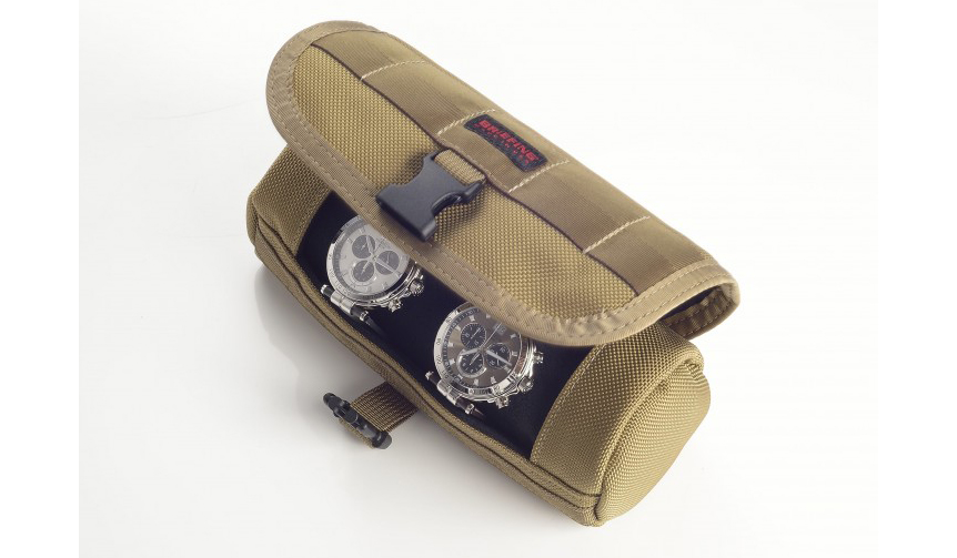 ブリーフィングとトフアンドロードストーンに別注したスペシャルケース|WATCH