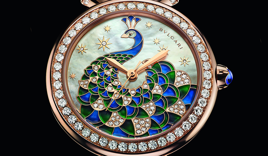 ハイジュエラーが贈る新たな「ディーヴァ ドリーム」は、孔雀が舞うタイムピース ギャラリー｜BVLGARI