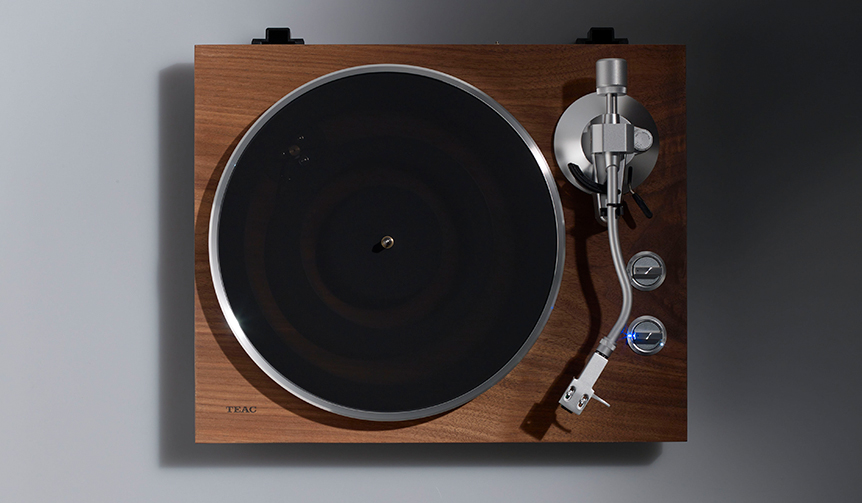 Bluetooth®トランスミッターを搭載したアナログターンテーブル｜TEAC