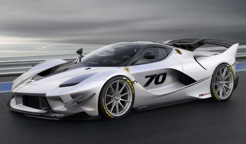 フェラーリ、サーキット走行用実験車両「FXX-K Evo」を公開|Ferrari