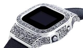 TATOOのようにケース全面にシルバー彫金を施した、カスタムG-SHOCK｜DAMUE