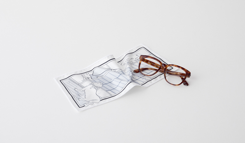ルーツを下町に持つ両者がコラボレーション。「色眼鏡拭き」が完成|DESIGN