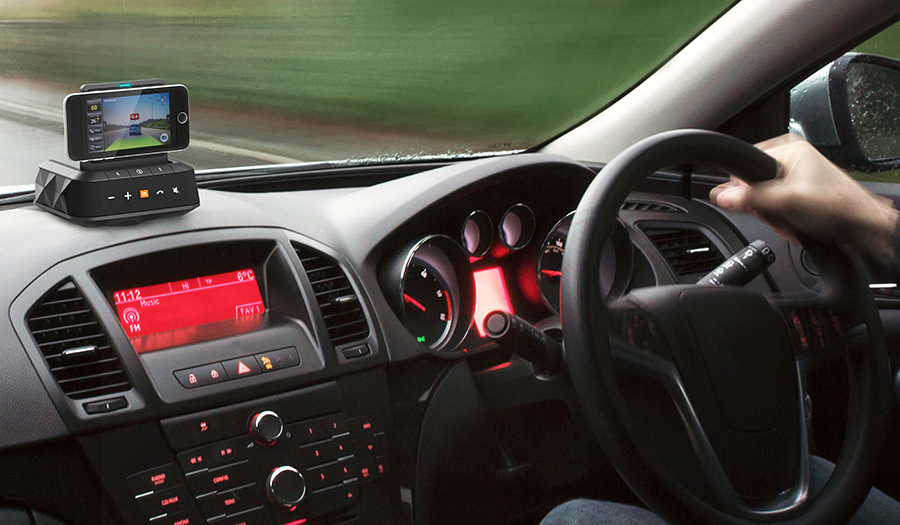 ドライブを快適に。オンダッシュBluetoothスピーカー「JBL SMARTBASE」|JBL