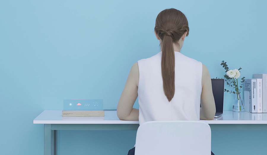 天気を感じるIoTサイネージ「QM weather.」｜KAMARQ