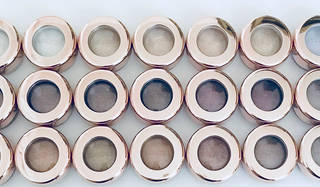 連載・藤原美智子2018年4月｜ 指塗り“しっとり”アイシャドウで、“美・リアリティ”な目元に