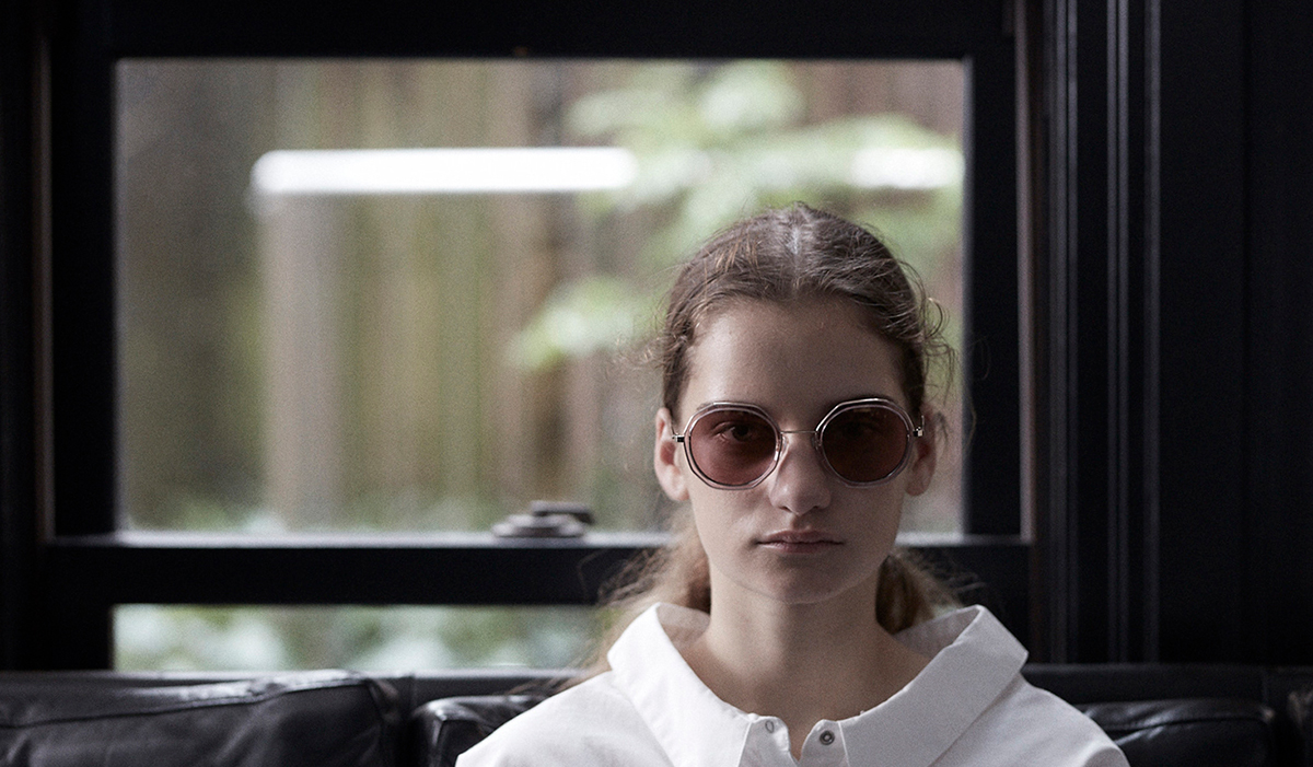 古典的な文様柄をレンズに採用。2018年の春夏コレクション｜YUICHI TOYAMA.