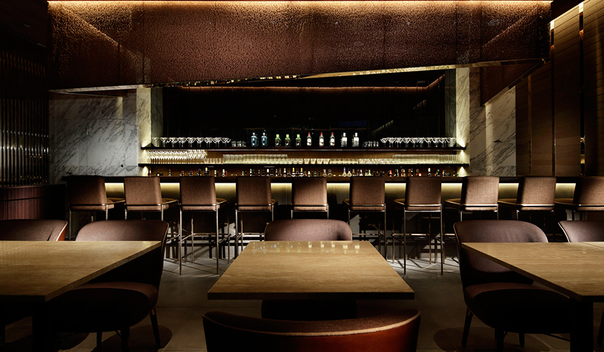 30年を越えて熟成が進んだヴィンテージものをグラス注文できるワインバー｜EAT