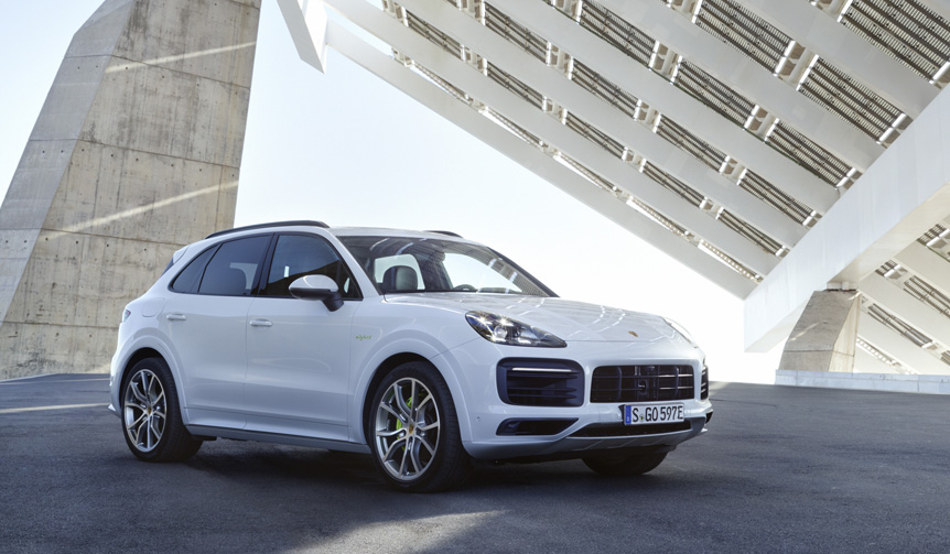 ポルシェ カイエンにPHVモデル登場|Porsche