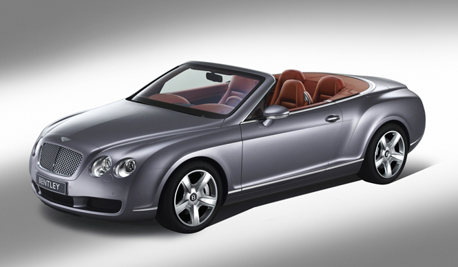 BENTLEY CONTINENTAL GTC｜モダーンな雰囲気と高いパフォーマンス GALLERY