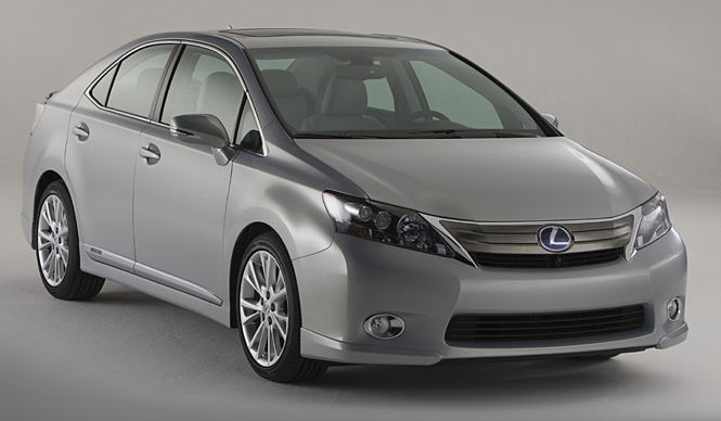  レクサス初のハイブリッド専用車、HSがデビュー photo