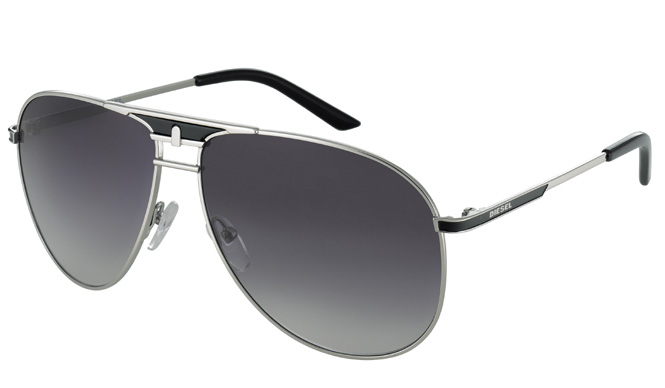  DIESELの新しいアイウエアコレクション登場