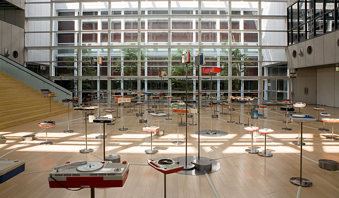  「ENSEMBLES 09 休符だらけの音楽装置」展 開催 ギャラリー