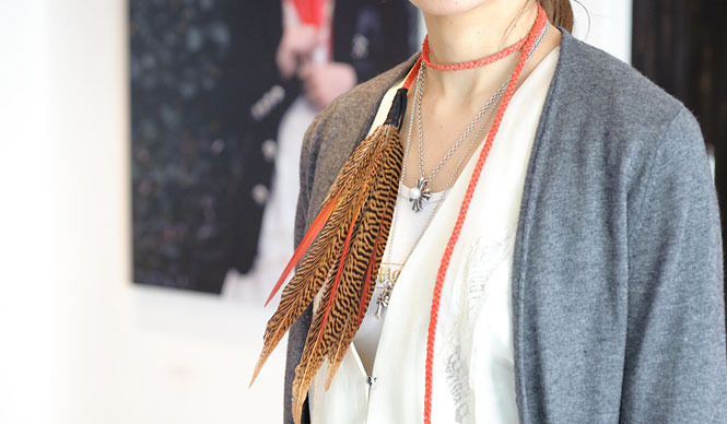  CHROME HEARTS│春の着こなしに新鮮、羽根のアクセサリー ギャラリー