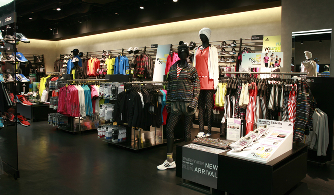  adidas｜アディダス パフォーマンスセンター 原宿｜ランニング ギャラリー