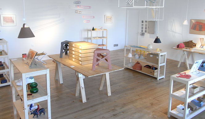  EXHIBITION｜デザイナー 藤城成貴「shelves and mobiles」展 ギャラリー