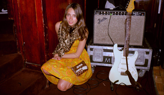  LOUIS VUITTON｜人気のストール「エトール・レオパード」に新作登場 ギャラリー