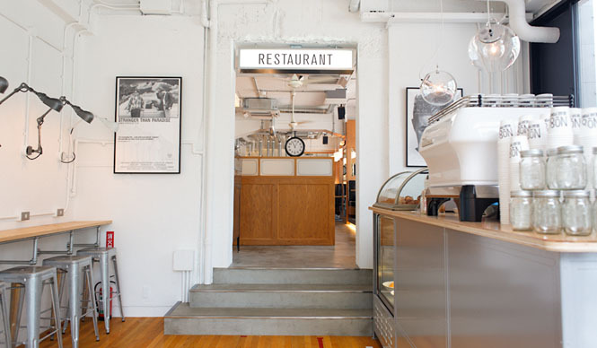  特集｜『ON THE CORNER』と『SUNDAY ISSUE』をつくるクリエイター 最終回 partycompany Inc. 家入一真さん インタビュー ギャラリー