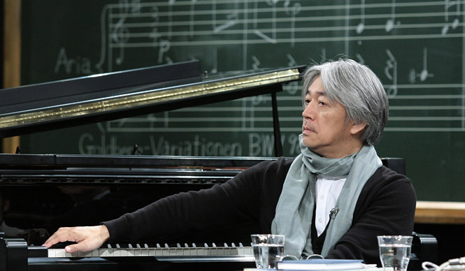  坂本龍一｜坂本龍一が語る「schola TV」の楽しみかた ギャラリー