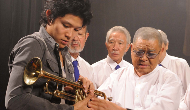  MOVIE｜鈴木亮平、財津一郎 主演 映画『ふたたび swing me again』 ギャラリー