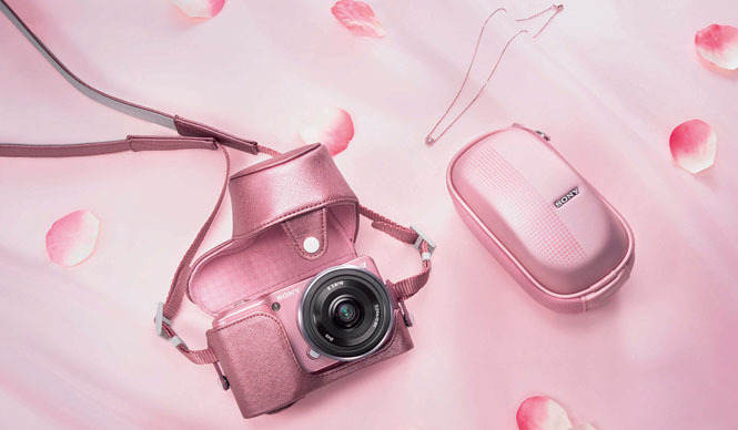  Sony｜デジタル一眼カメラ「NEX-3」にピンクが登場 ギャラリー