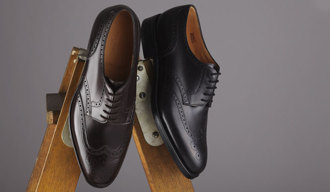  JOHN LOBB｜モデル「DARBYII」の軽やかなスタイル ギャラリー