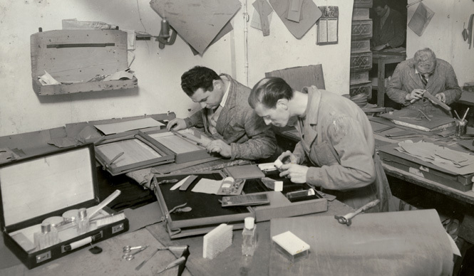  グッチ｜職人技を間近で体験！ 期間限定「アルチザン コーナー」 ギャラリー