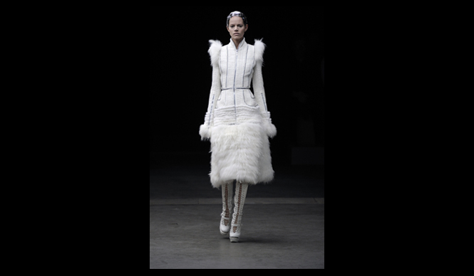  ALEXANDER McQUEEN｜2011年秋冬コレクション速報