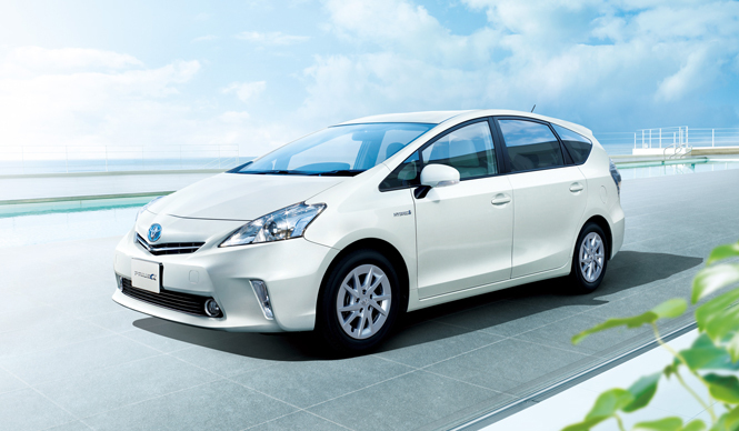  TOYOTA PRIUS α｜上級グレード「G」に試乗 ギャラリー