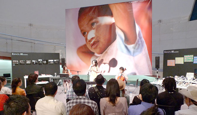  ART｜チャリティアート展「ROSES.」開催 ギャラリー