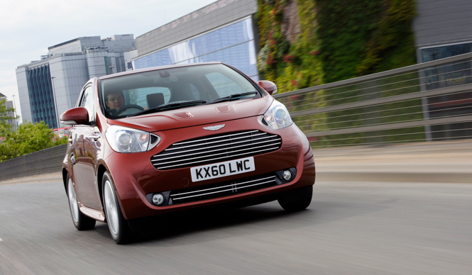  アストンマーティン製ラグジュアリーコンパクト「シグネット」販売開始！｜ASTON MARTION ギャラリー