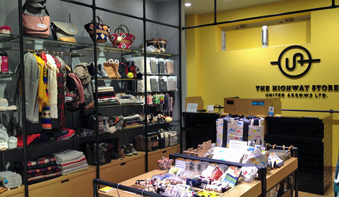 UNITED ARROWS｜東名 海老名サービスエリアに新ストアブランド1号店誕生 ギャラリー
