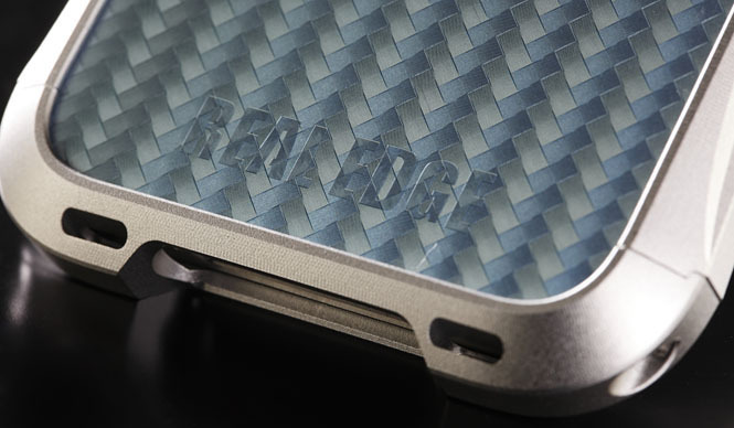 REAL EDGE｜iPhone 4/4S用アルミニウム削り出しケース「REAL EDGE C2」 ギャラリー