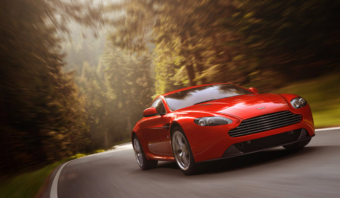 アストンマーティン、V8ヴァンテージを全面的に改良｜ASTON MARTIN