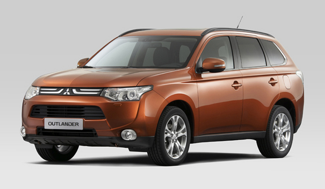 三菱、新型「アウトランダー」をアジア初披露！｜MITSUBISHI MOTORS ギャラリー