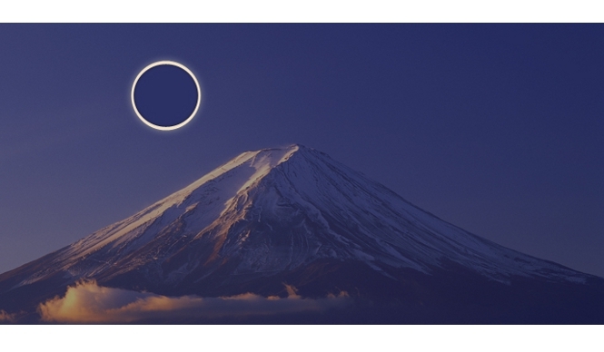 富士山の山頂で「金環日食」を臨む｜Panasonic