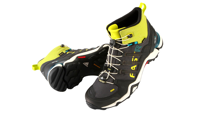 adidas｜最新トレッキングシューズ「TERREX FAST R MID GTX」 ギャラリー