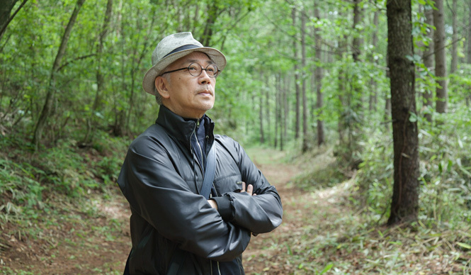 more trees × LOUIS VUITTON｜坂本龍一氏と、「ルイ・ヴィトンの森」視察ツアーへ ギャラリー