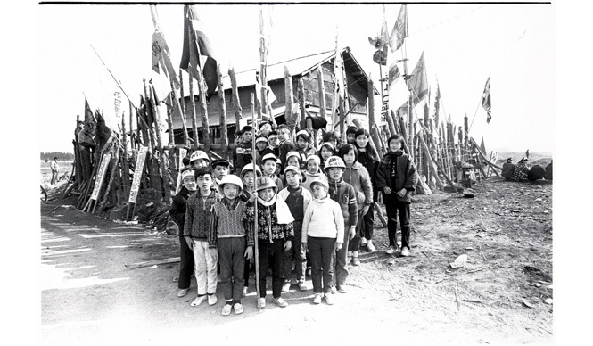 ART│写真家・北井一夫の美術館における初の個展『いつか見た風景』 ギャラリー