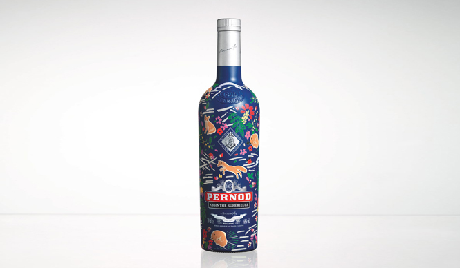 EAT｜限定ボトルにくわえ、コラボアイテムも発売！「メゾン キツネ×ペルノアブサン」 ギャラリー