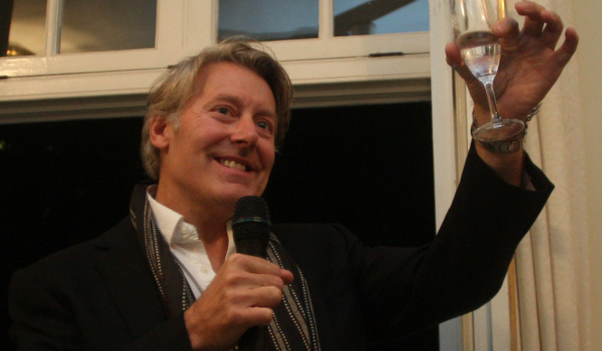 BARNEYS NEW YORK｜「マルコム ベッツ」15周年記念コレクション発表 