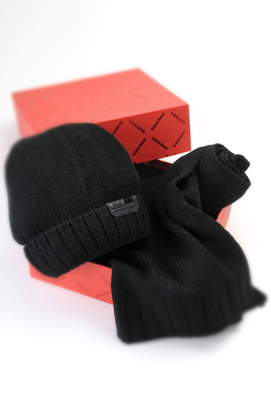 特集｜2012年クリスマス・ギフト｜メンズ用プレゼントは“5つのソリューション”から選ぶ～SOLUTION 01｜マフラー＆手袋～