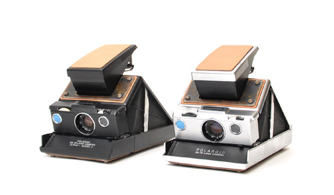 ART｜ヴィンテージポラロイドカメラ“SX-70”を限定発売「Comic Foregrounds Exhibition by Wonder Worker Guerrilla Band.」 ギャラリー