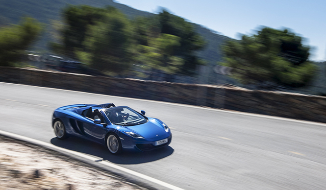 MP4-12Cスパイダーに試乗｜McLaren ギャラリー